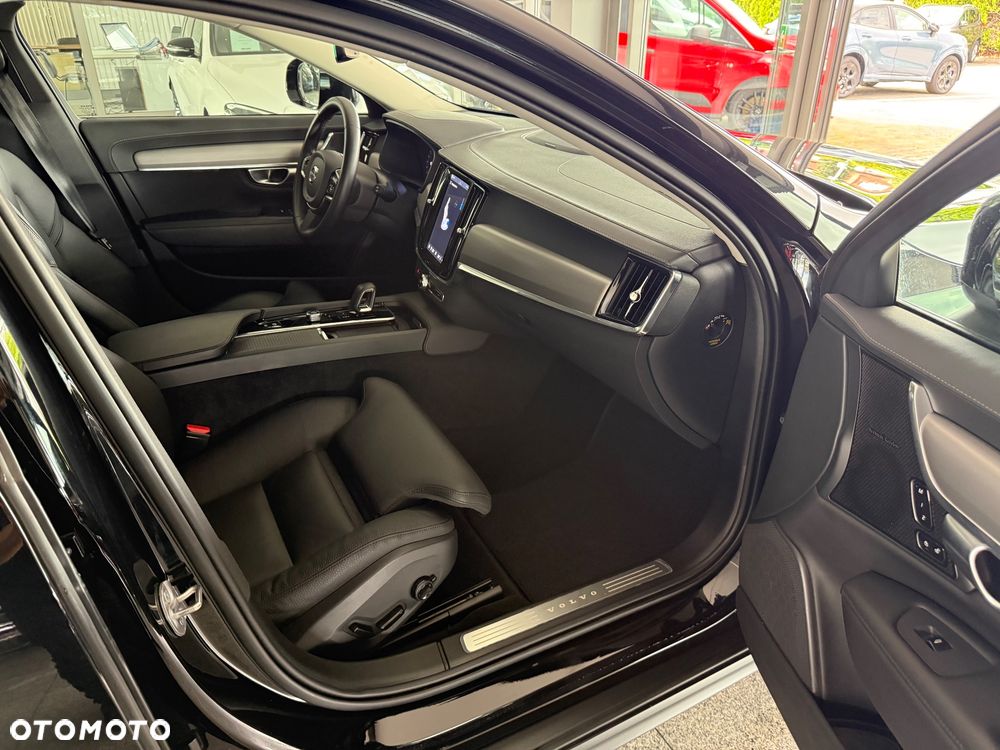 Volvo V90 Cross Country B4 D AWD Plus - 34