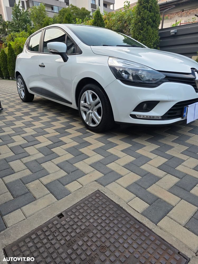Renault Clio - 1