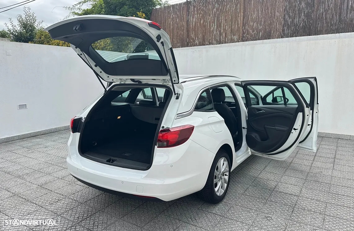 Opel Astra Sports Tourer 1.5 D S&S Auto Elegance - 12