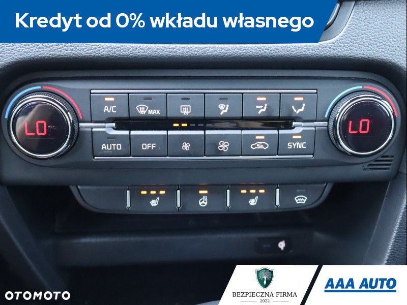 Kia Ceed - 13
