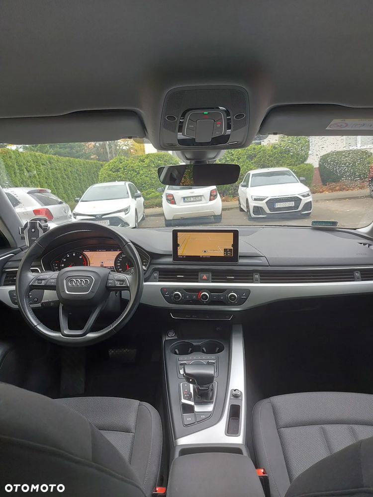 Audi A4 Limousine - 15