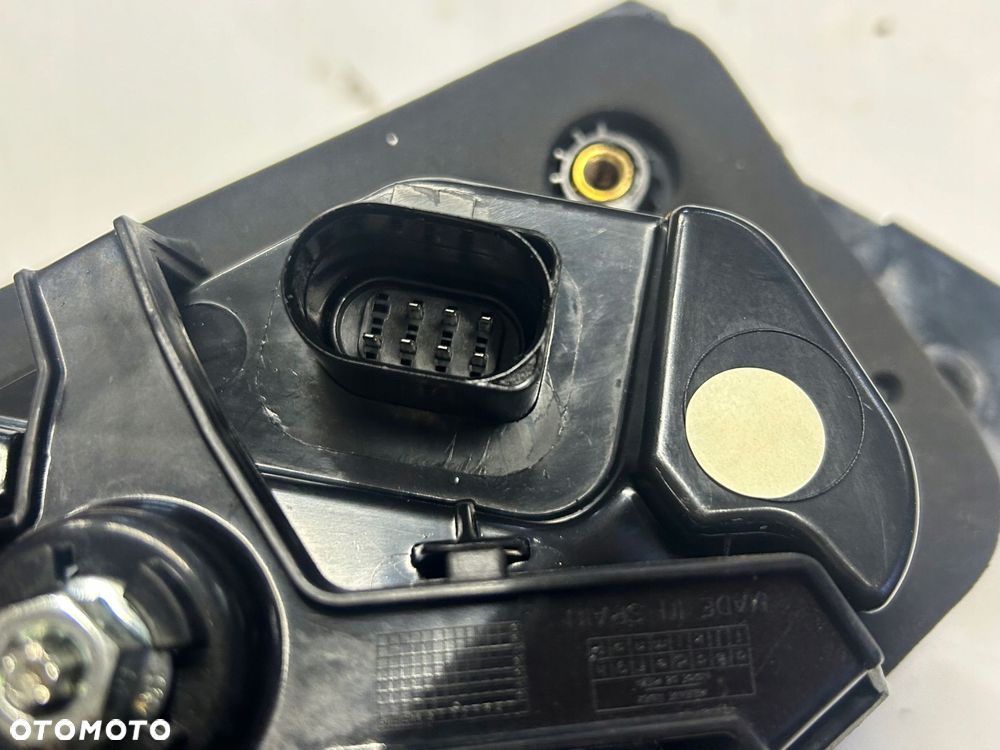 audi a6 c7 kombi lift lampa tylna lewa w klape 7 pin - 6