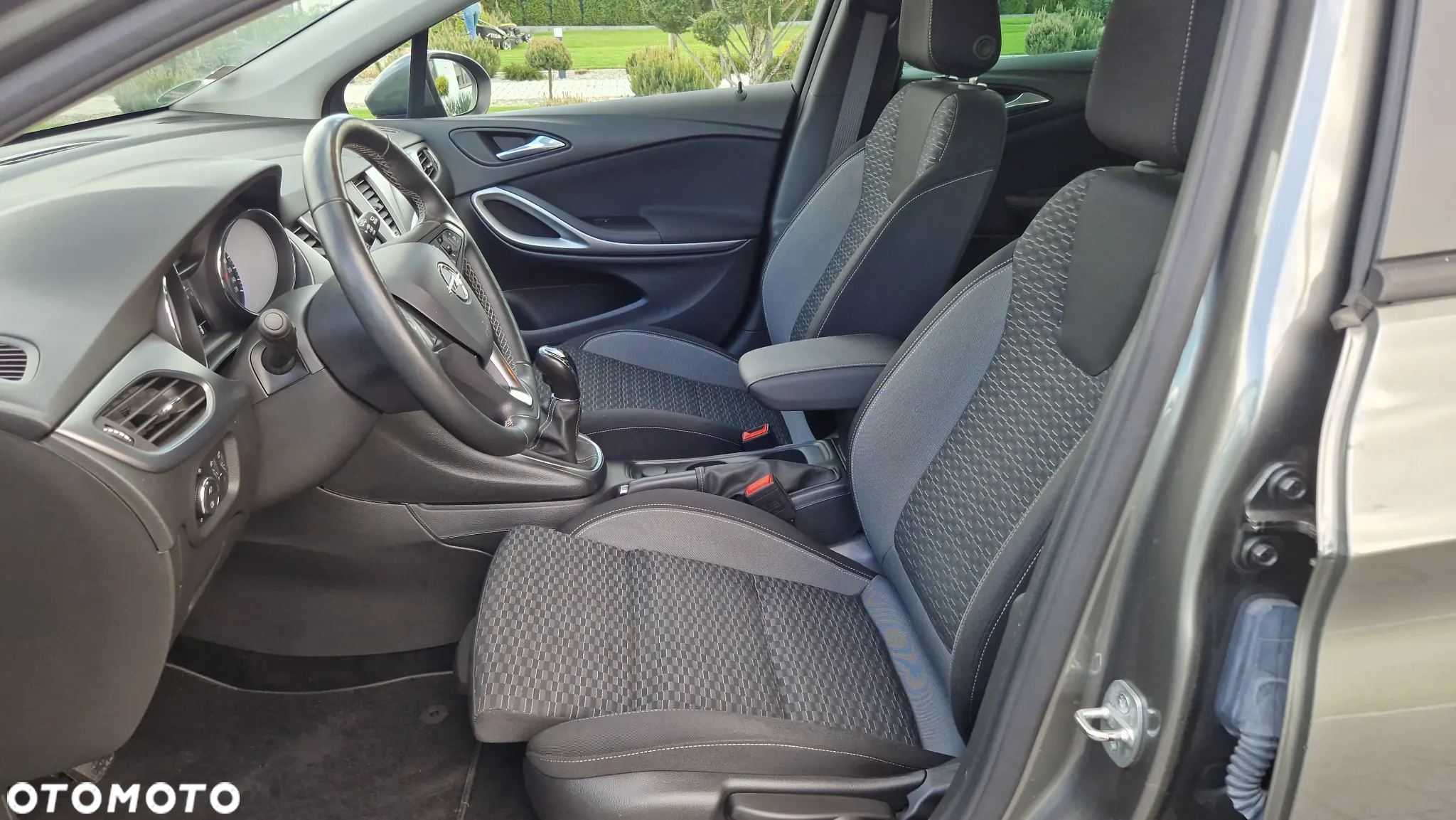 Opel Astra 1.5 D Start/Stop Sports Tourer Elegance - 28