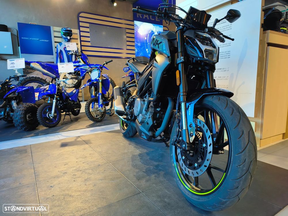 CF Moto 300NK - 2