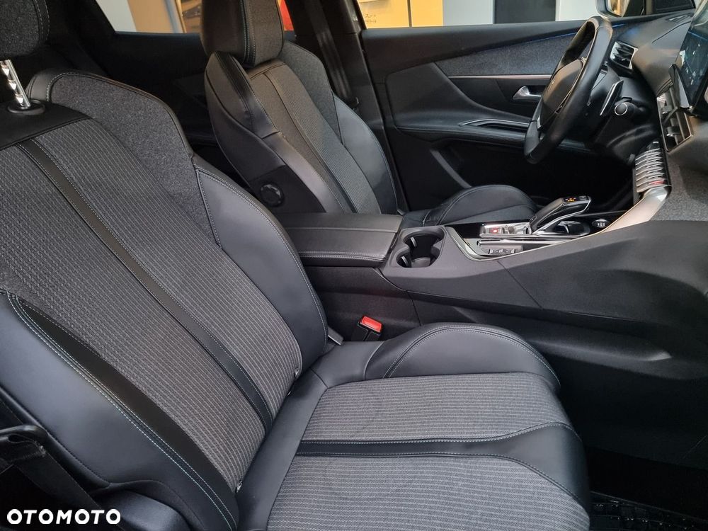 Peugeot 3008 1.5 BlueHDi Allure Pack S&S EAT8 - 18