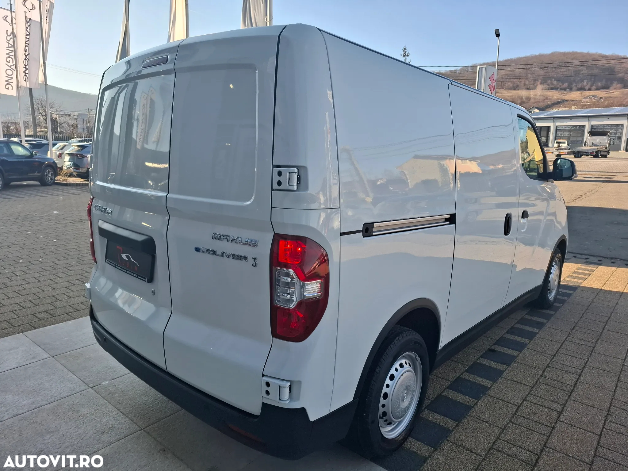 Maxus MAXUS e DELIVER 3 SWB 50.23KW - 23