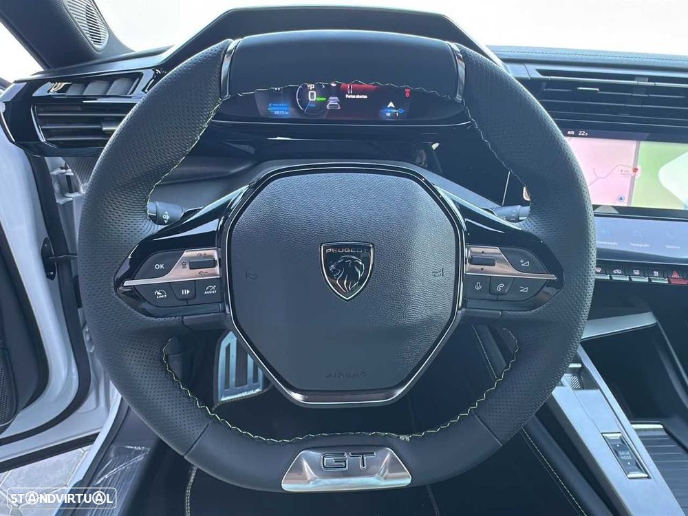 Peugeot e-408 58 kWh GT — fotografia 12