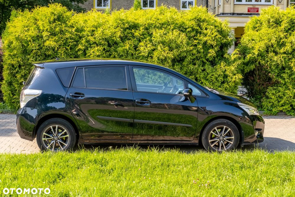 Toyota Verso 1.6 D-4D Premium - 4