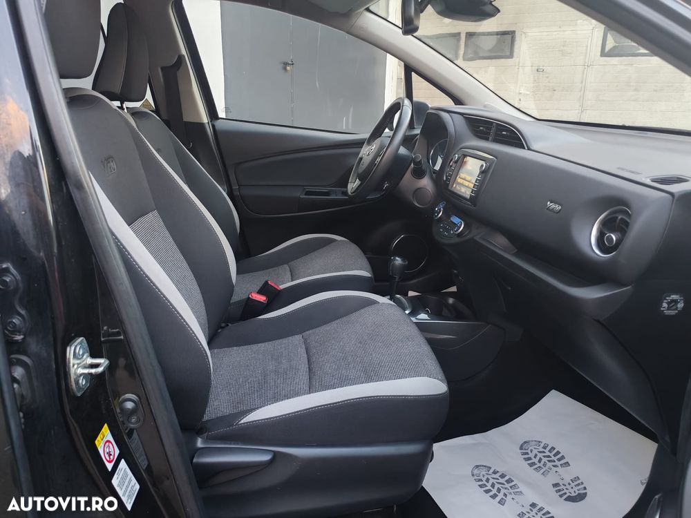 Toyota Yaris 1.5 VVT-i Y20 Club - 7