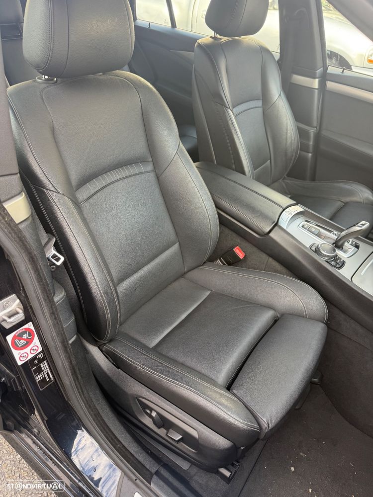 BMW 520 Gran Turismo d Pack M - 12