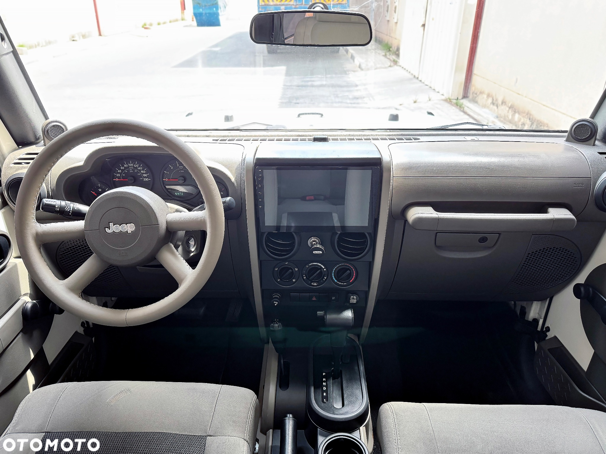 Jeep Wrangler - 34