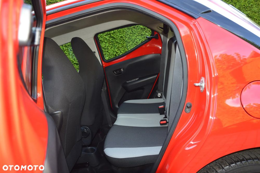 Toyota Aygo x-play touch - 7