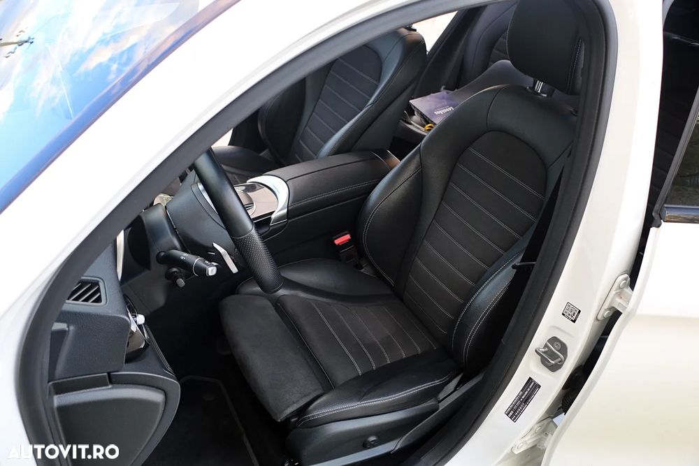 Mercedes-Benz GLC 300 de 4Matic 9G-TRONIC AMG Line Plus - 25