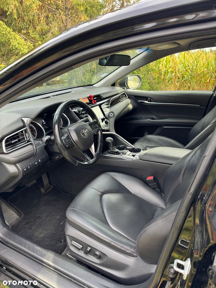 Toyota Camry - 9