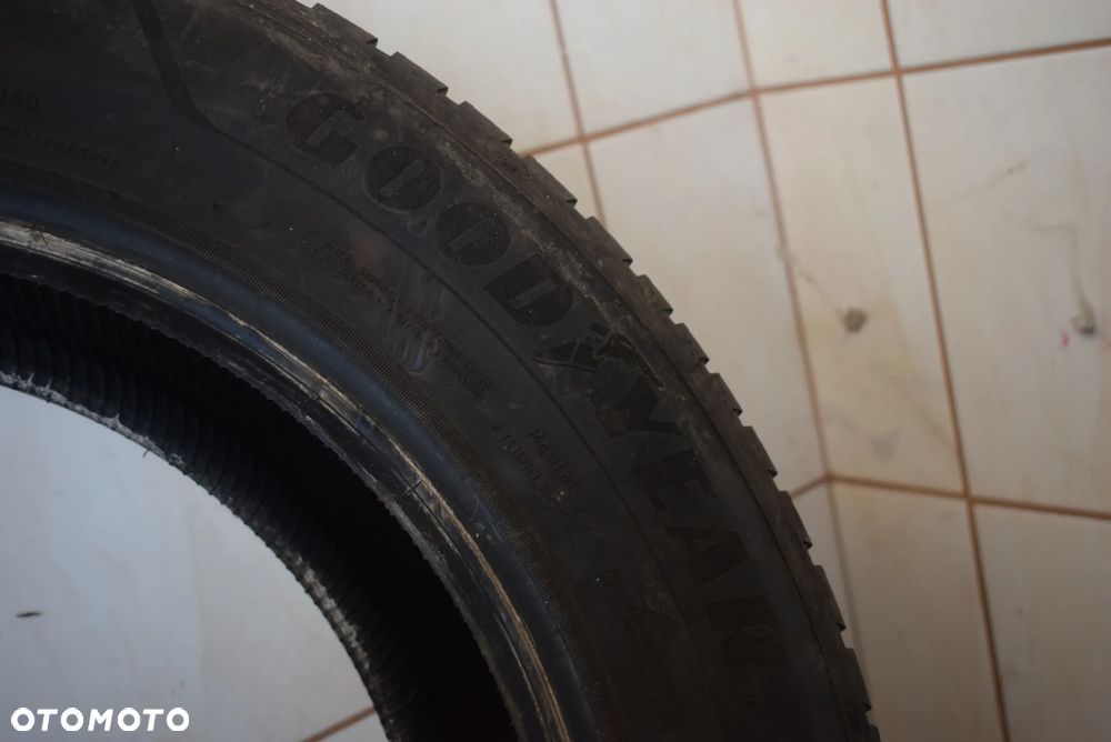R17 215/60 Goodyear Vector 4Seasons GEN-3 - 6