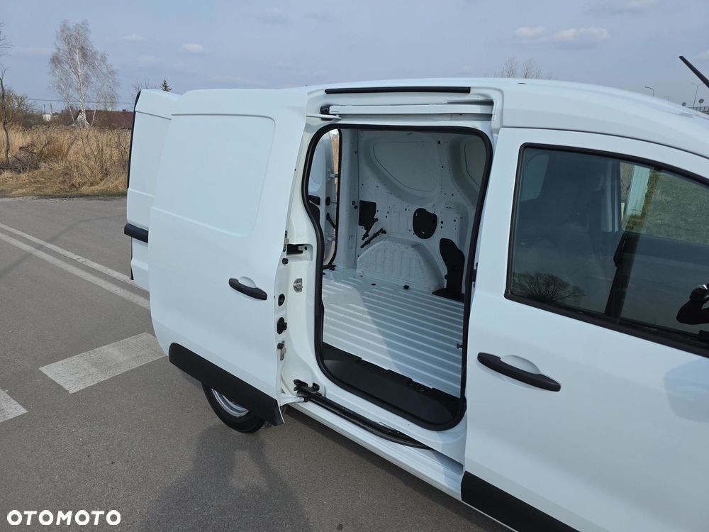 Renault EXPRESS - 17