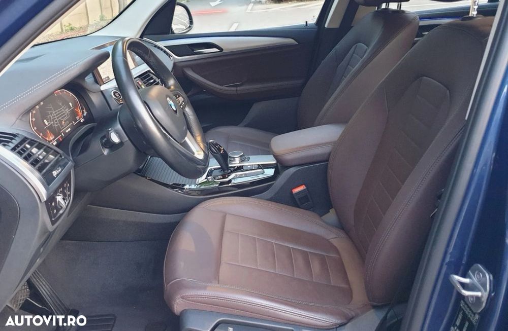 BMW X3 xDrive20d AT Luxury Line - 8
