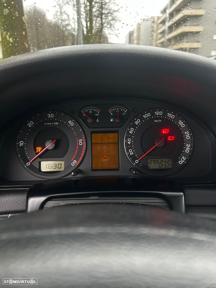 Skoda Superb 1.9 TDi Elegance - 10