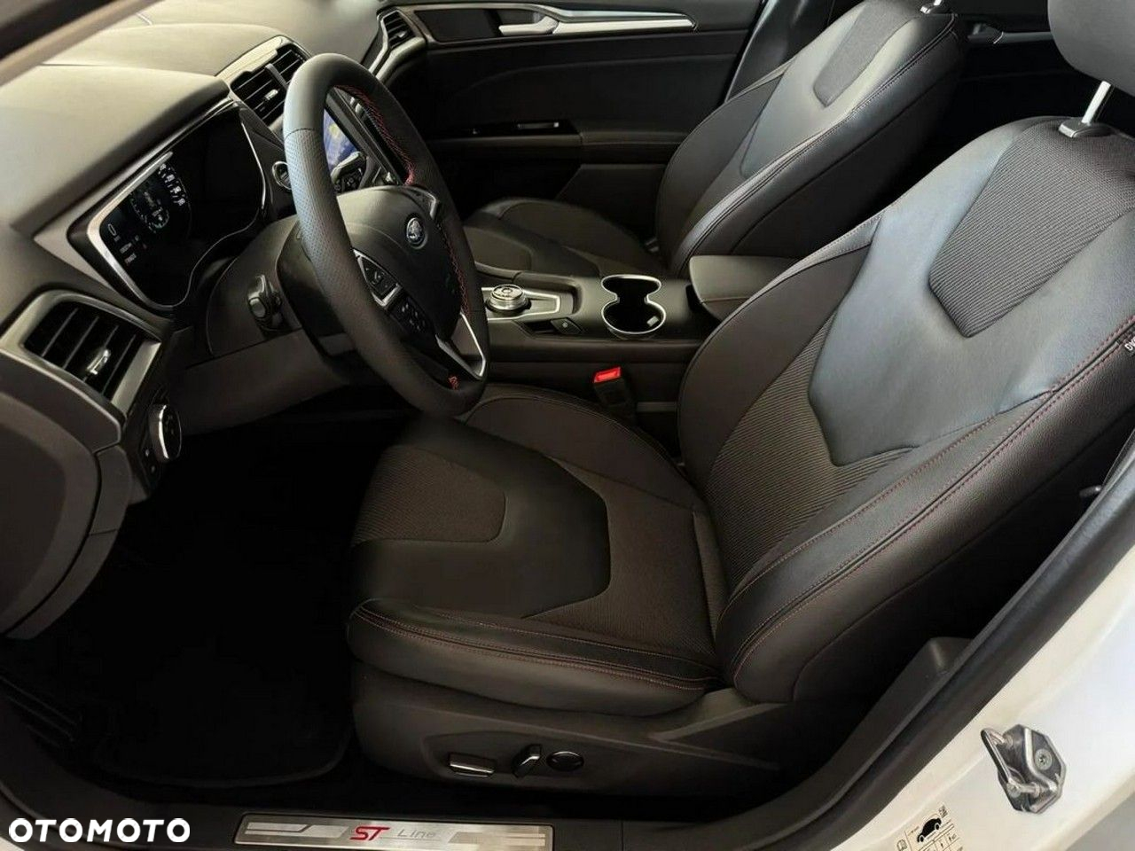 Ford Mondeo 2.0 EcoBlue ST-Line - 34