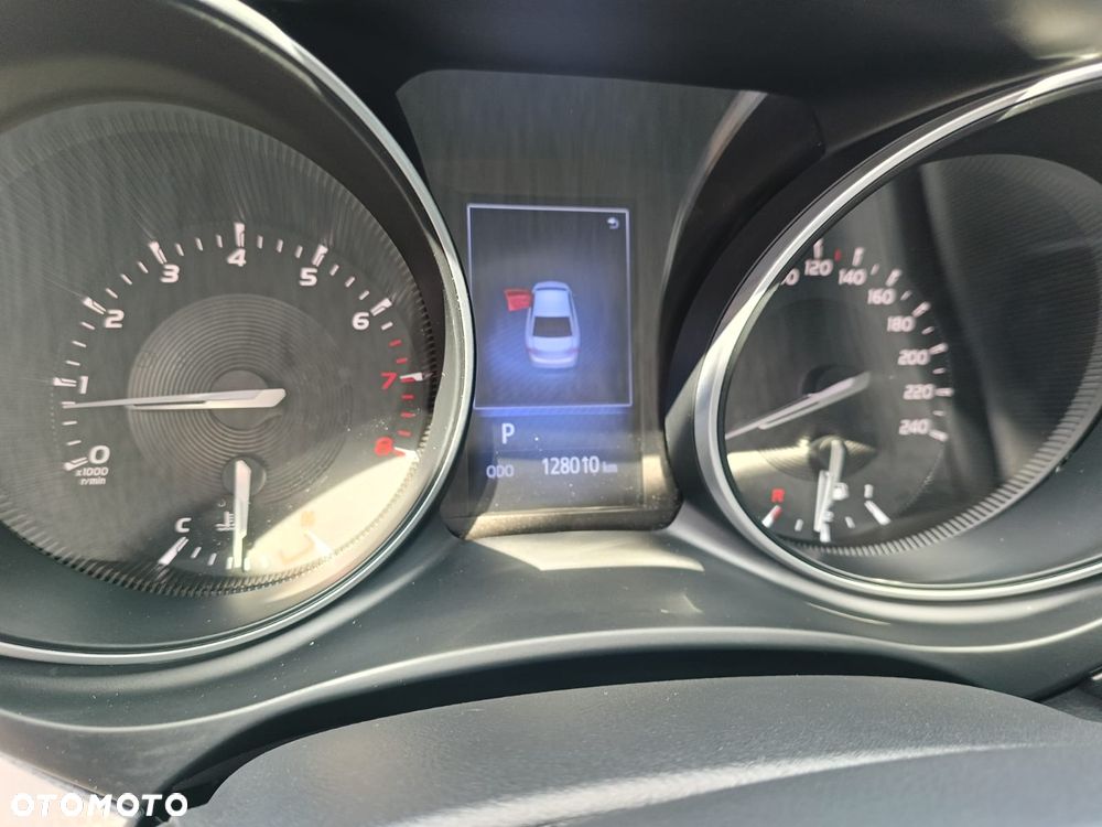 Toyota Avensis 1.8 Prestige MS - 10