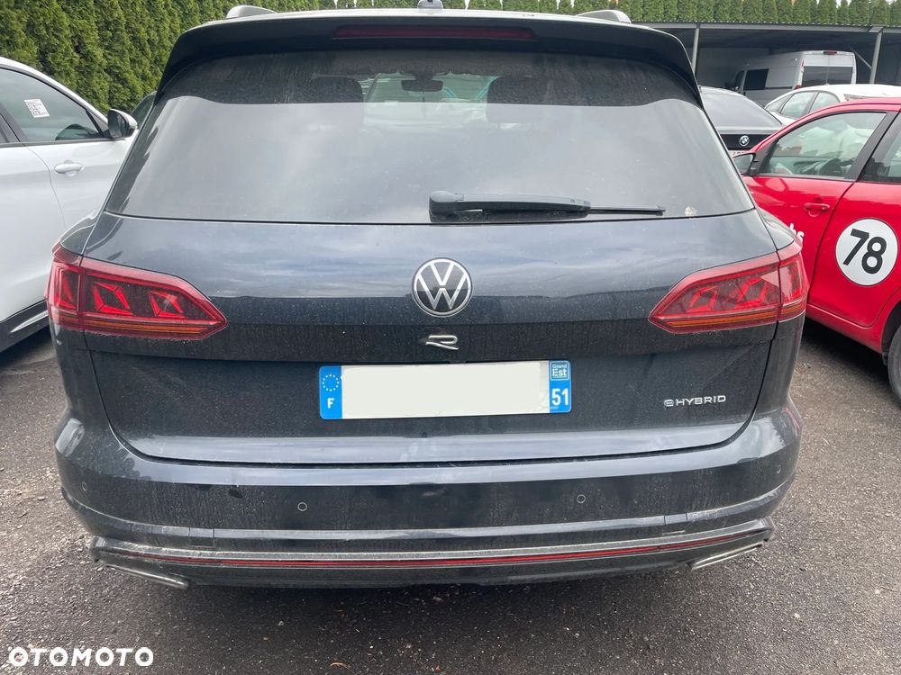 Volkswagen Touareg - 11
