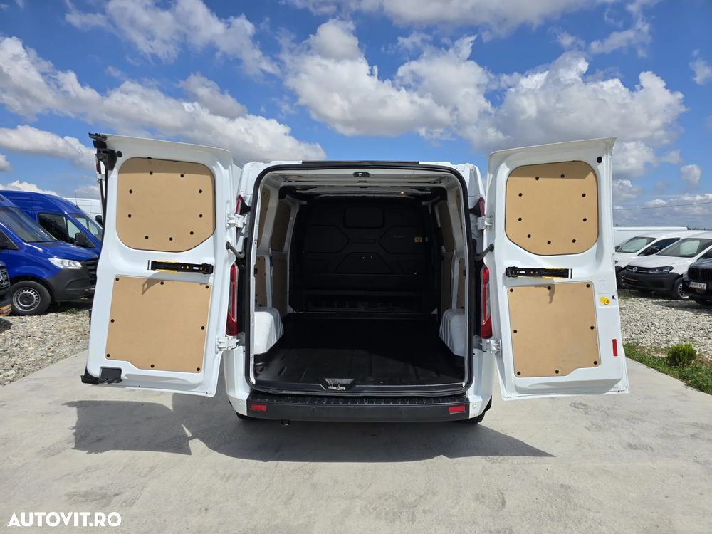 Ford New Transit Custom L1H1 - 10