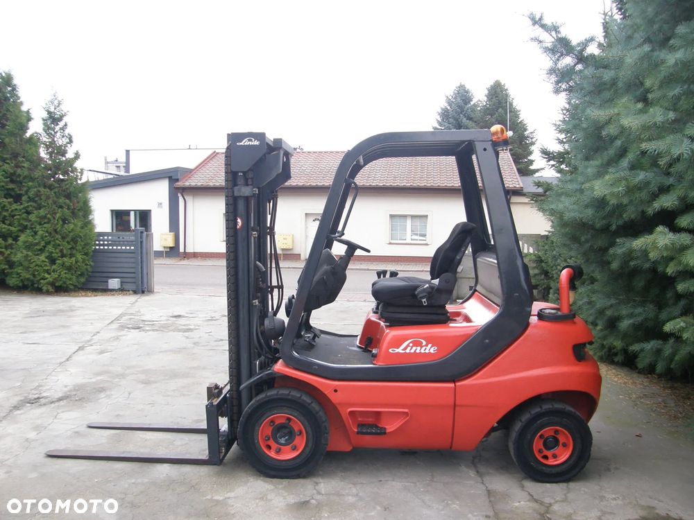Linde H25D-02 1998 TRIPLEX 4,70m przesuw sprowadzony - 19