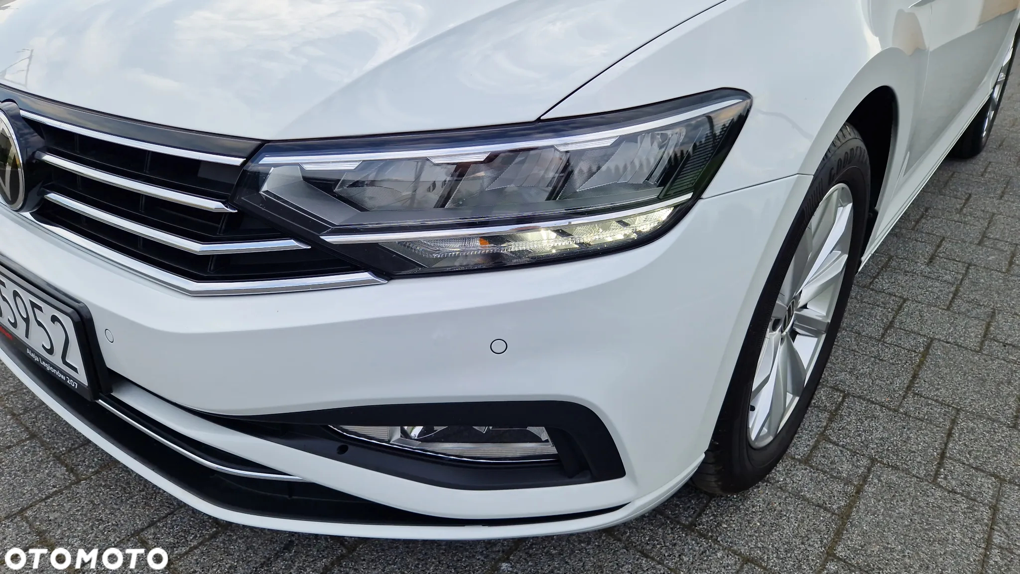 Volkswagen Passat Variant 2.0 TDI SCR DSG Business - 34