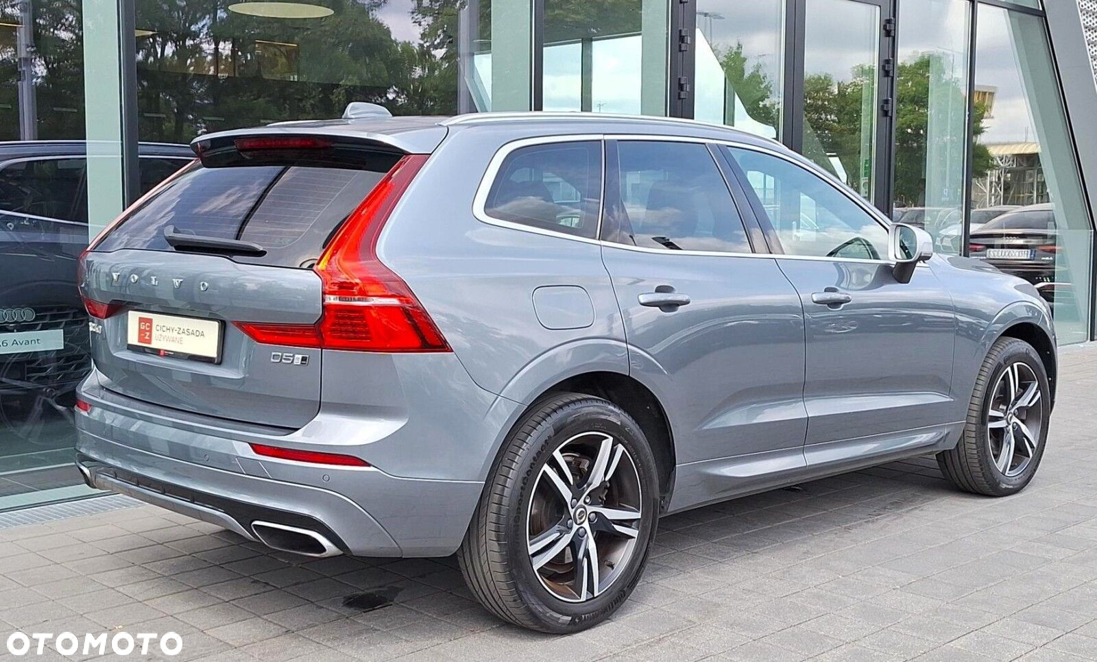 Volvo XC 60 D5 AWD R-Design - 35