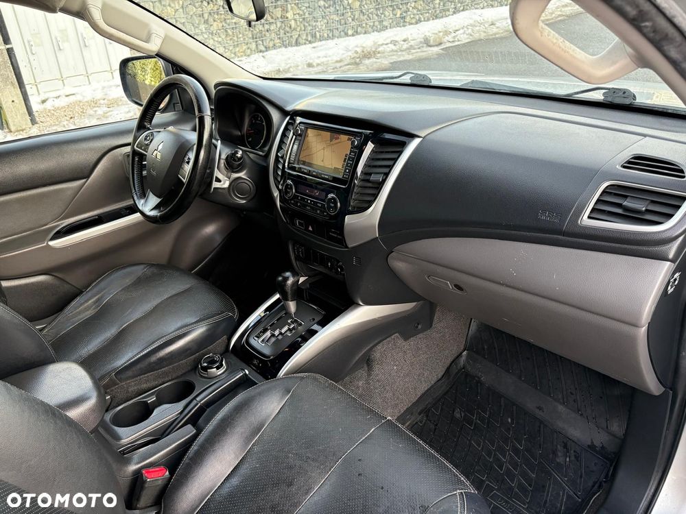 Mitsubishi L200 Pick Up 4x4 Autm Double Cab Edition 100+ - 29