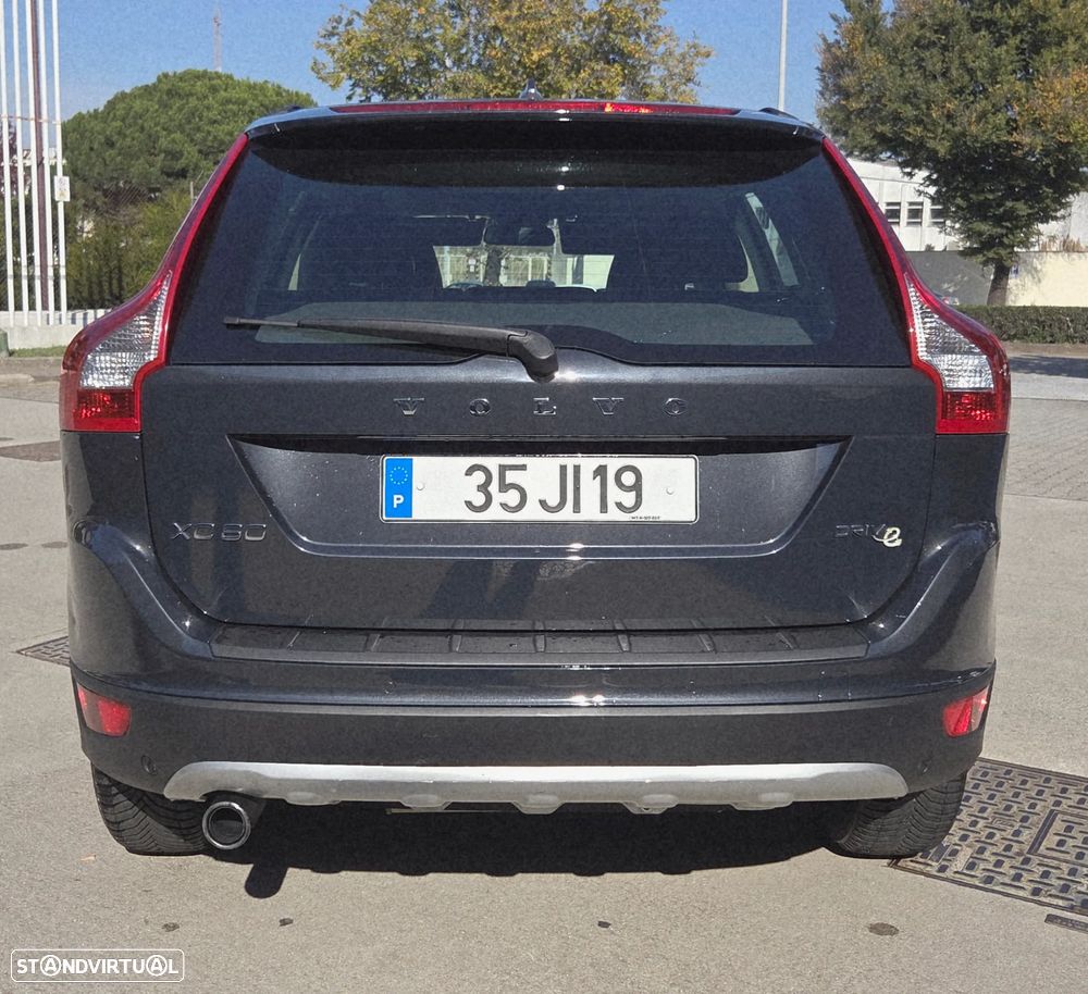 Volvo XC 60 2.0 D3 Drive Momentum Start/Stop - 5