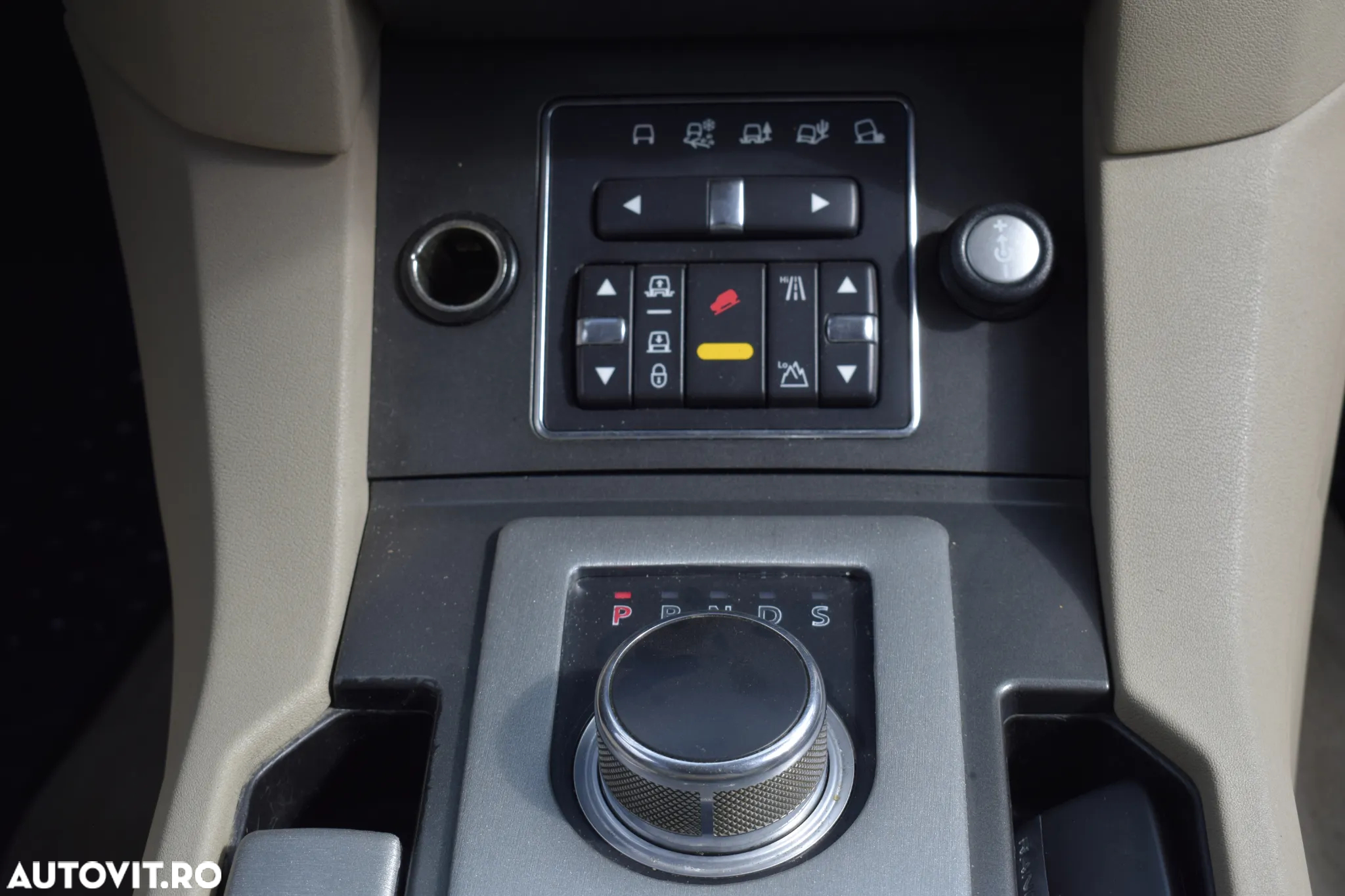 Land Rover Discovery 4 3.0 L TDV6 GRAPHITE Aut. - 22
