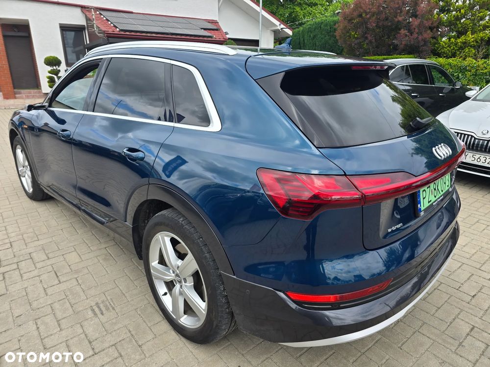 Audi e-tron - 5