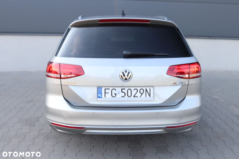 Volkswagen Passat 1.6 TDI BMT Comfortline - 13