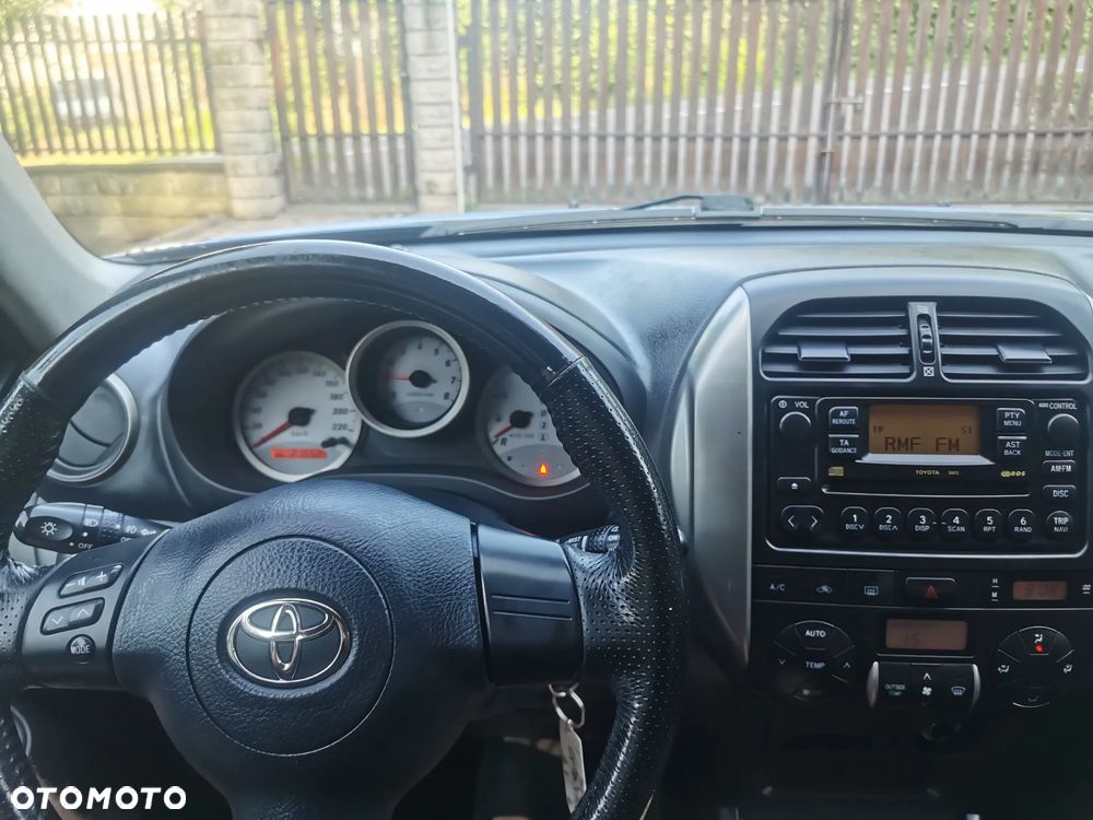 Toyota RAV4 2.0 VVT-i Sol - 11