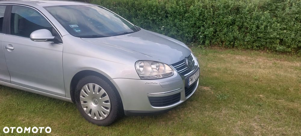 Volkswagen Jetta 1.9 TDI United - 8