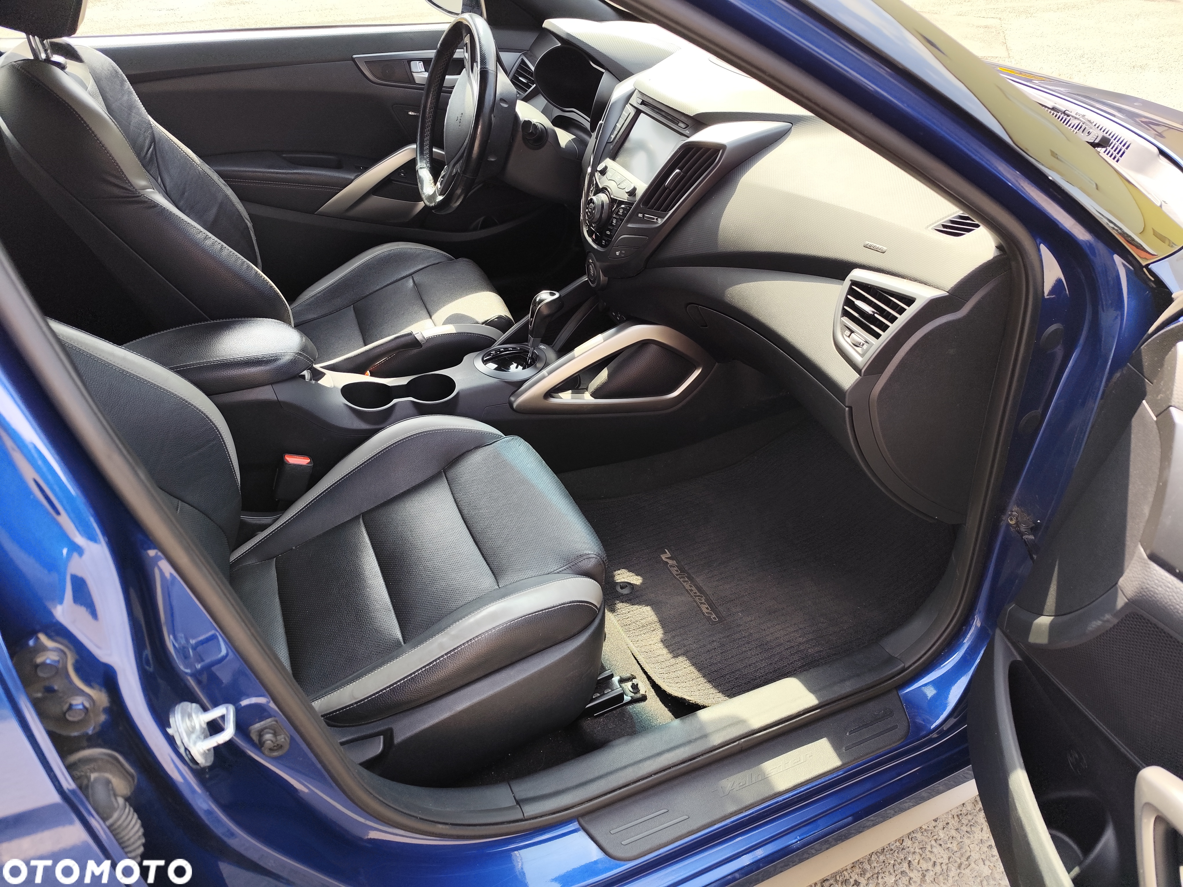 Hyundai Veloster - 6