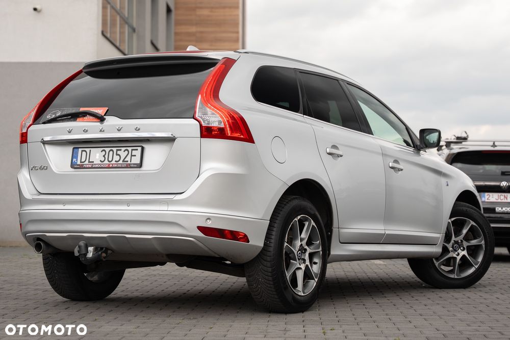 Volvo XC 60 D3 Drive-E Ocean Race - 11