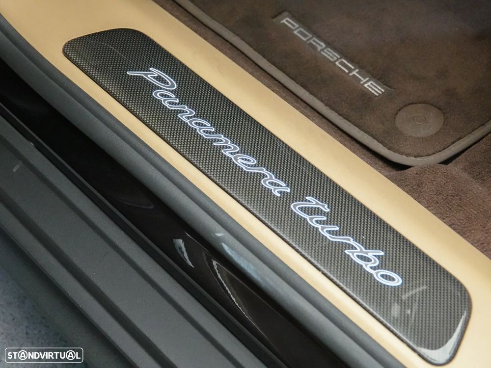 Porsche Panamera Sport Turismo Turbo - 19