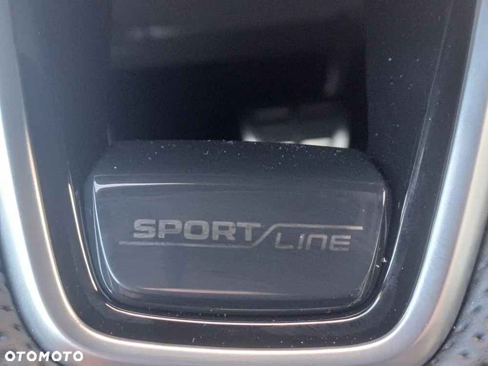 Skoda Superb 2.0 TDI SCR 4x4 Sportline DSG - 19