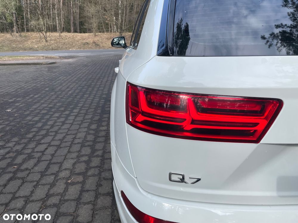 Audi Q7 - 25