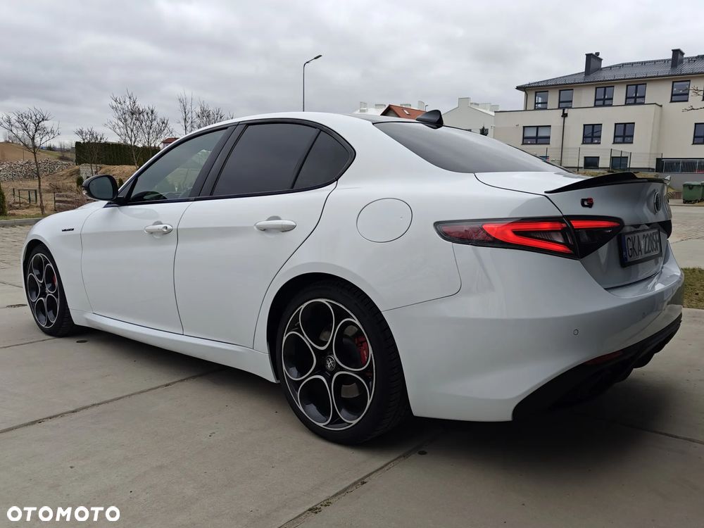 Alfa Romeo Giulia 2.0 Turbo 16V AT8 Veloce Ti - 4
