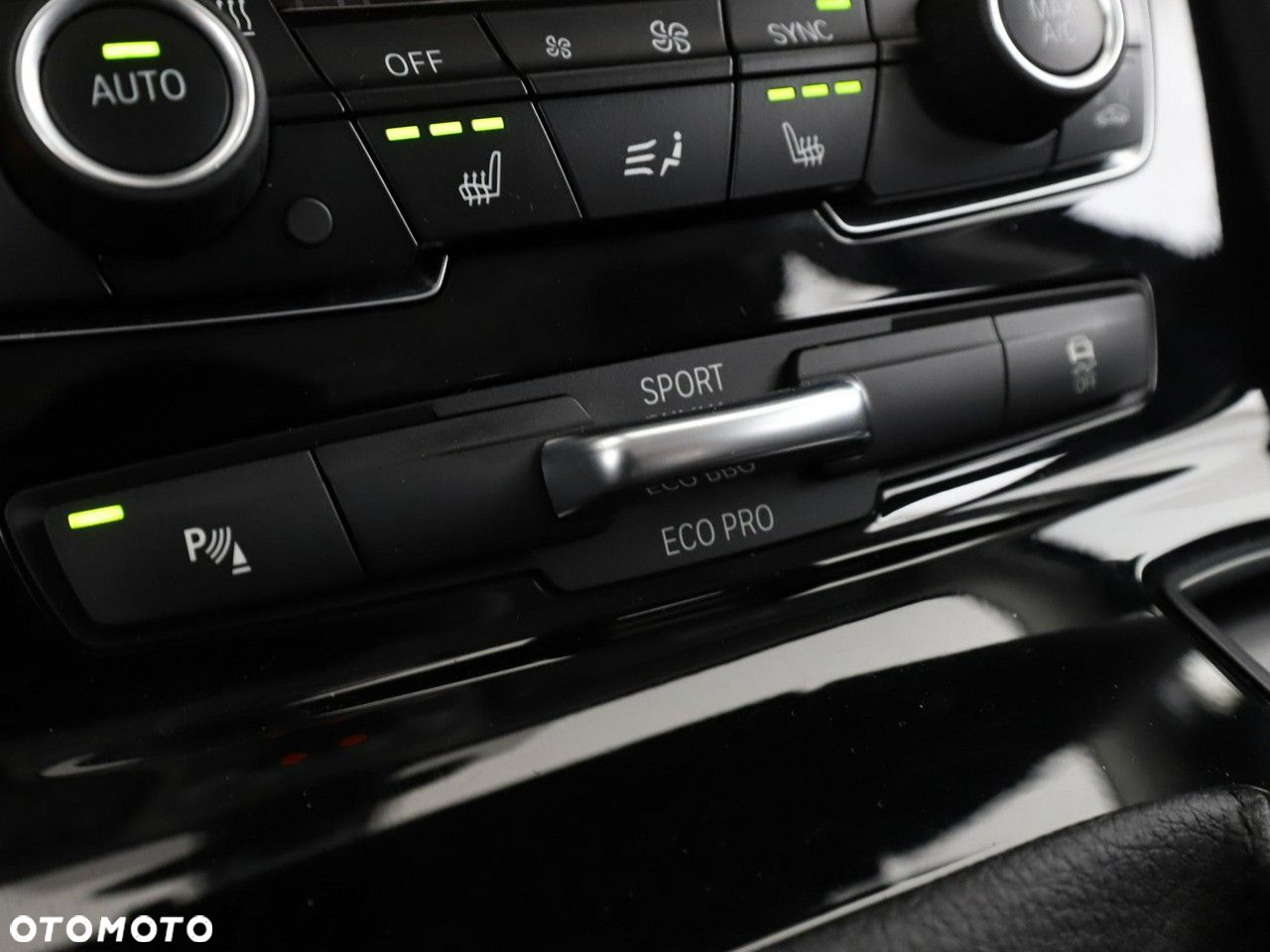 BMW Seria 2 218d Active Tourer Sport Line - 24
