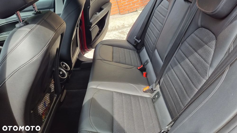 Alfa Romeo Stelvio 2.0 Turbo Q4 - 8