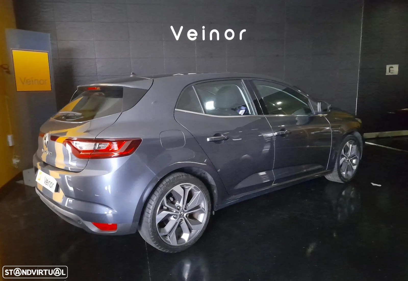 Renault Mégane 1.5 Blue dCi Equilibre EDC - 2