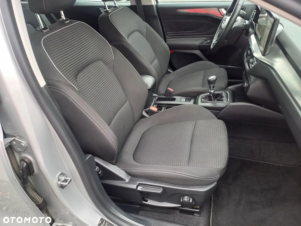 Ford Focus 1.5 EcoBlue STart-Stopp-System TITANIUM - 20