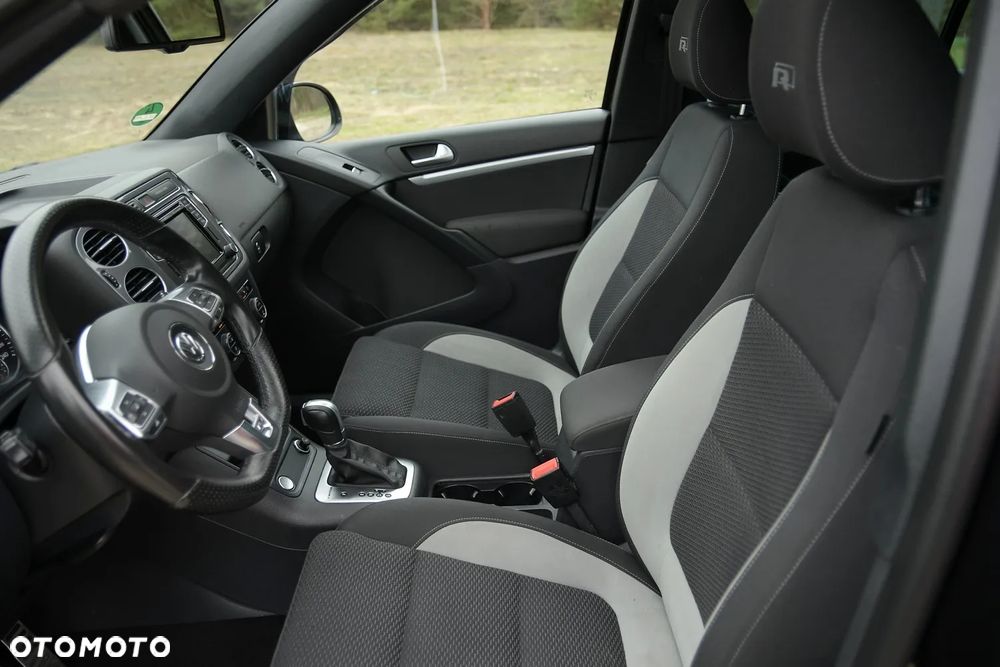 Volkswagen Tiguan 2.0 TDI DPF 4Motion BlueMotion Technology DSG Sport & Style - 24