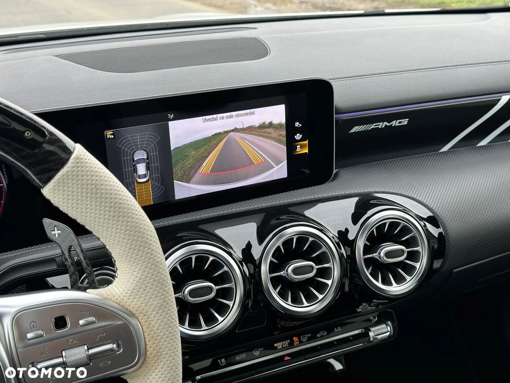 Mercedes-Benz CLA 220 d AMG Line 8G-DCT - 31