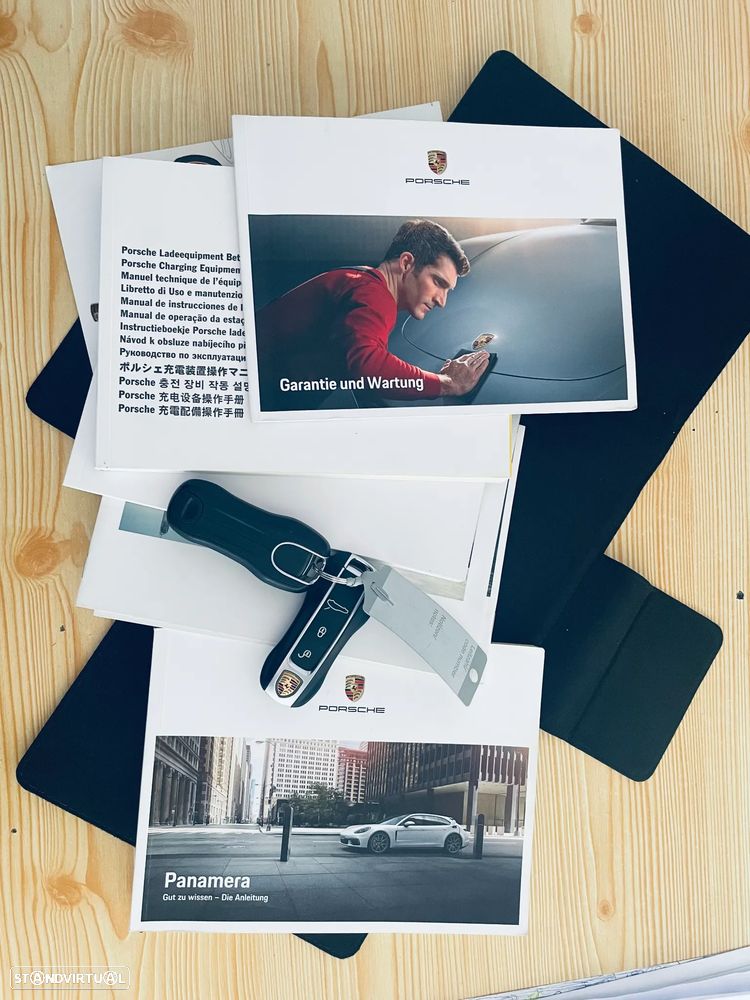 Porsche Panamera 4 E-Hybrid Platinum Edition - 33