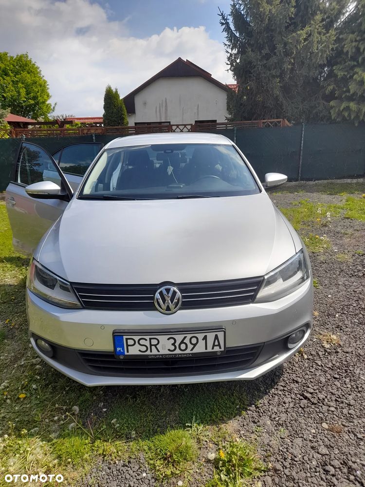 Volkswagen Jetta 1.6 TDI Blue Motion Technology Comfortline - 1